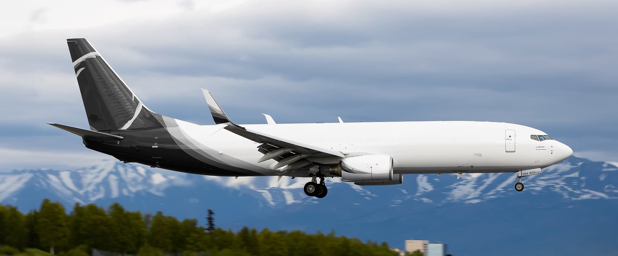Boeing 737-800 Freighter — 1