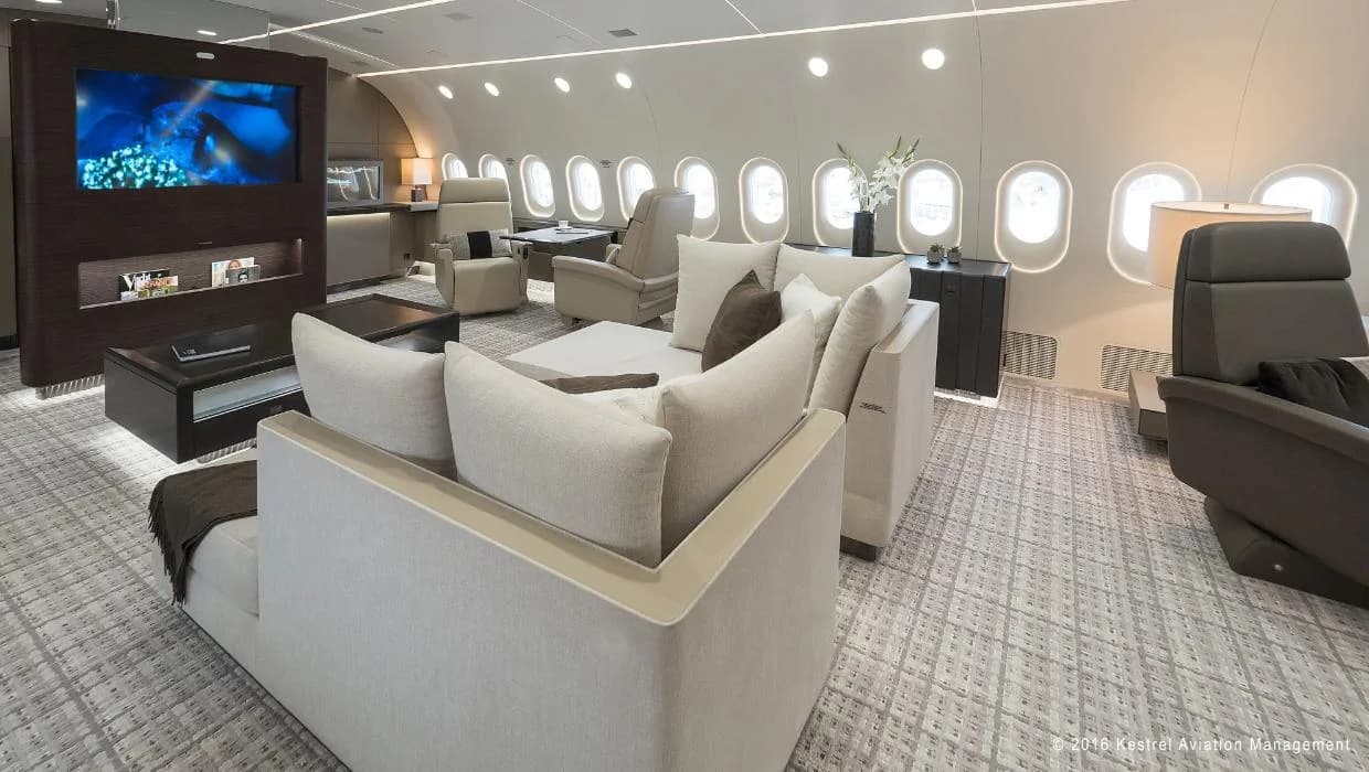 Boeing Business Jet (BBJ) — 4
